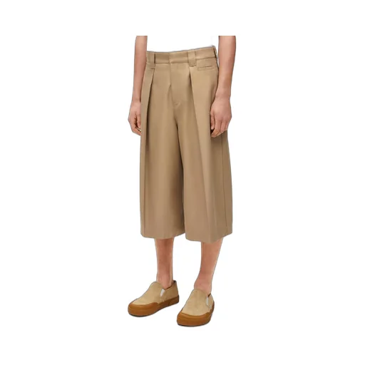 Pleated shorts in cotton