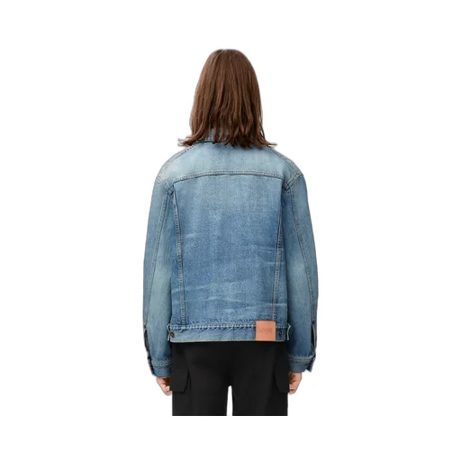Trucker jacket in denim
