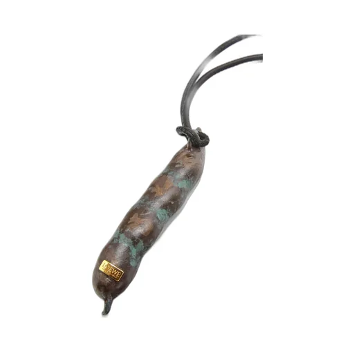 Bean pendant in calfskin and brass