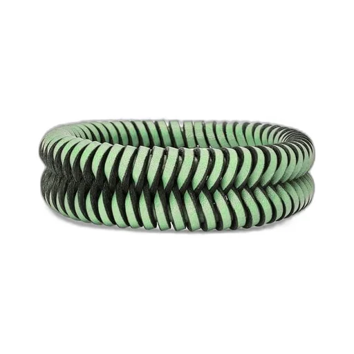 Interlock bangle in classic calfskin