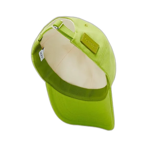 Cap in canvas