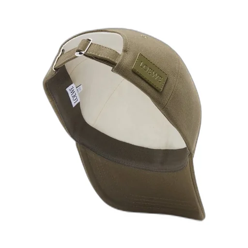 Cap in canvas