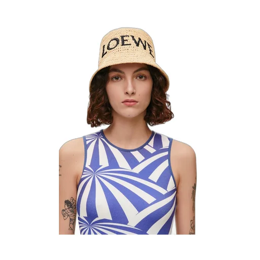 Bucket hat in raffia