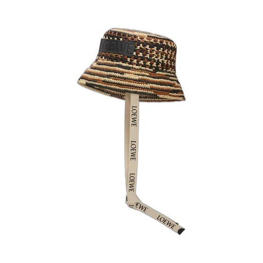 Bucket hat in raffia