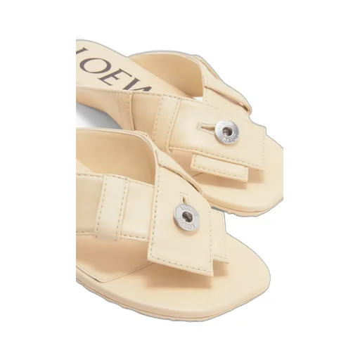 Toy Panta toe post sandal in lambskin