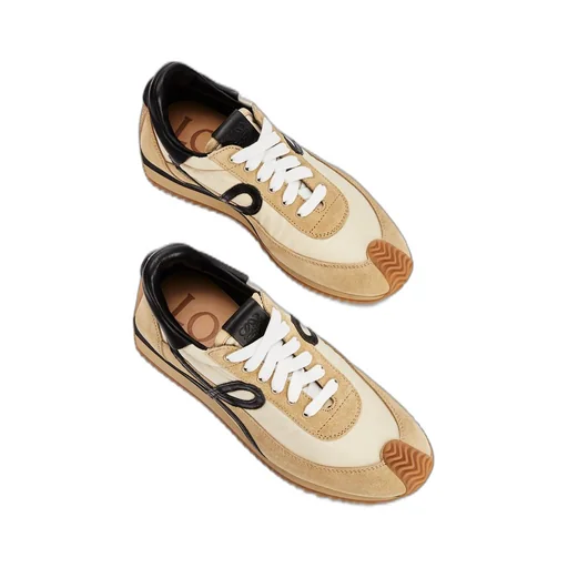 Flow Runner in nylon and suede