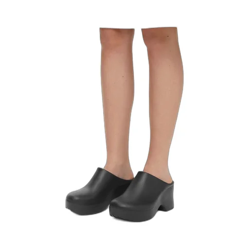 Foam clog in light foam rubber