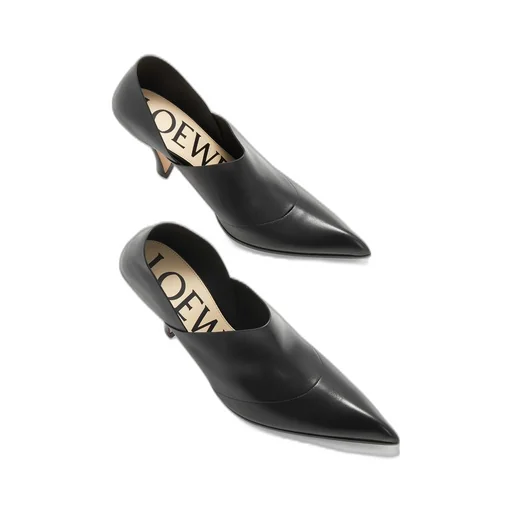 Comic pump in soft calfskin