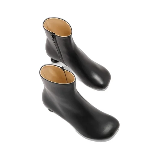 Toy ankle bootie in nappa lambskin