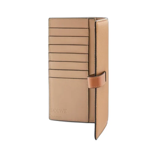 Large vertical wallet in grained calfskin