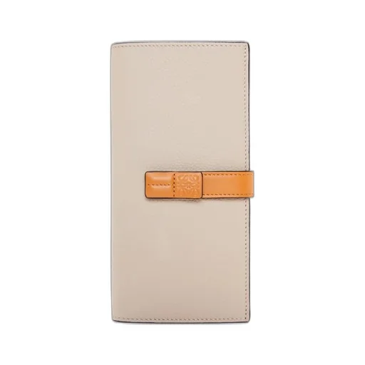 Large vertical wallet in grained calfskin