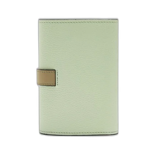 Small vertical wallet in soft grained calfskin