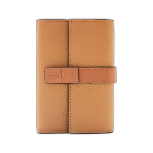 Small vertical wallet in soft grained calfskin