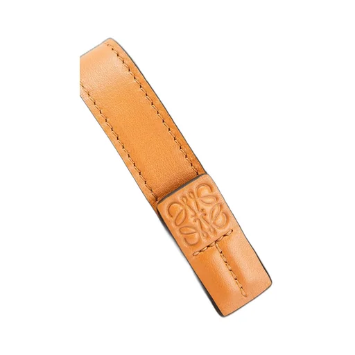 Small vertical wallet in soft grained calfskin