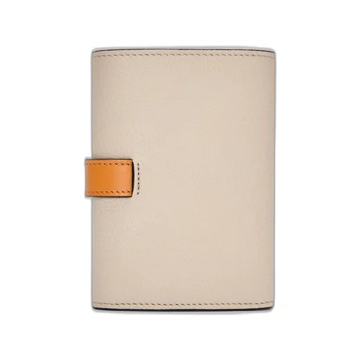 Small vertical wallet in soft grained calfskin