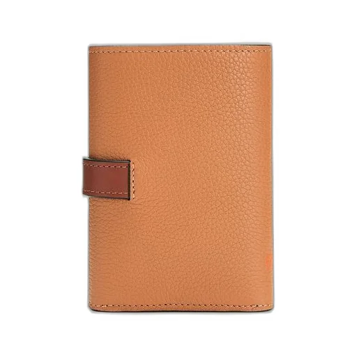 Small vertical wallet in soft grained calfskin