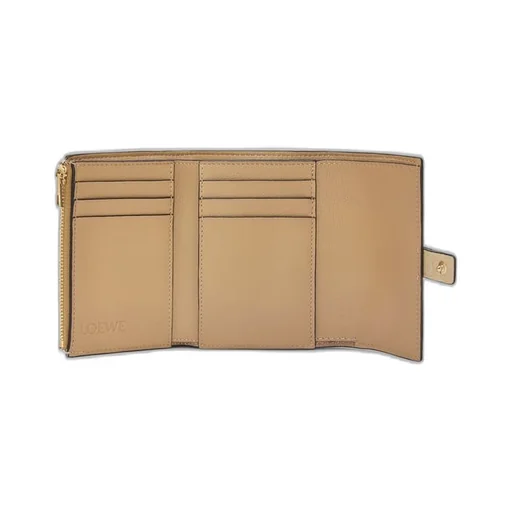 Small vertical wallet in soft grained calfskin