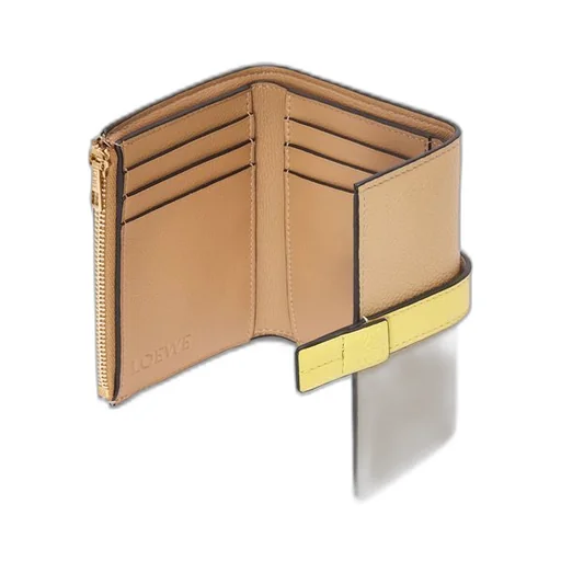 Small vertical wallet in soft grained calfskin