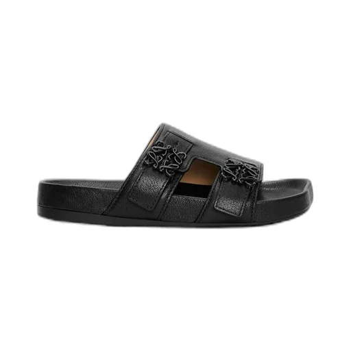 Ease slide in goatskin
