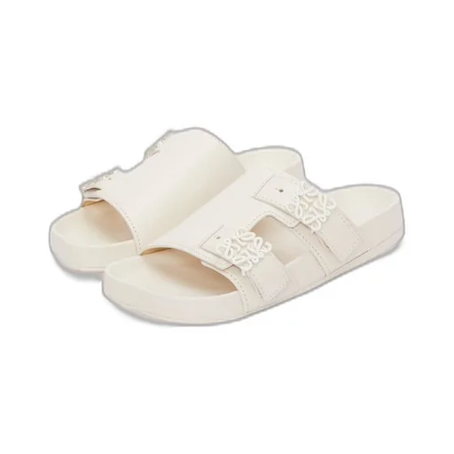 Ease slide in goatskin