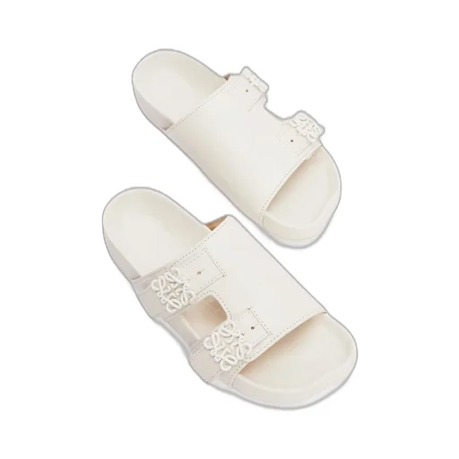 Ease slide in goatskin
