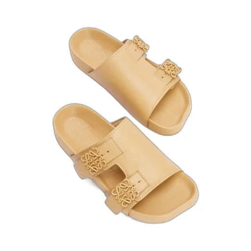Ease slide in goatskin