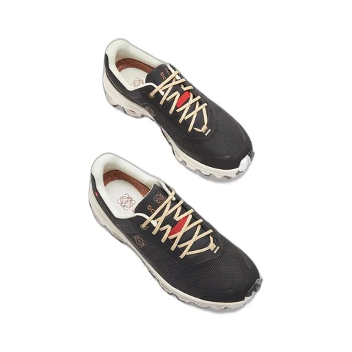 Cloudventure sneaker