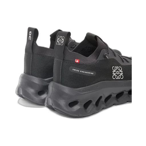 Cloudtilt sneaker