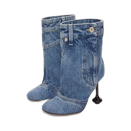 Toy ankle bootie in washed denim
