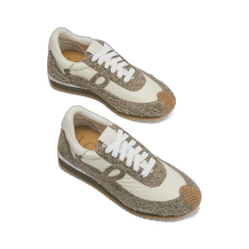Flow Runner in nylon and suede