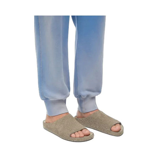 Lago sandal in brushed suede