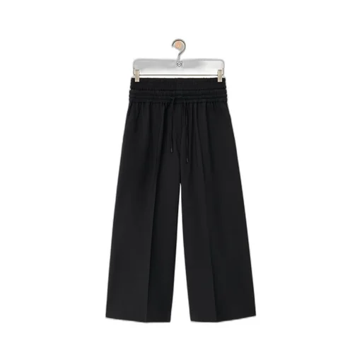 Cropped trousers in wool