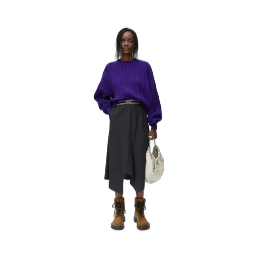 Asymmetric skirt in wool