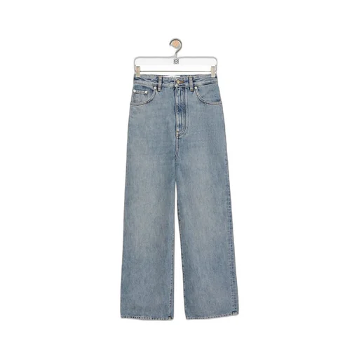 High waisted jeans in denim