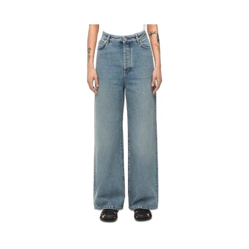 High waisted jeans in denim