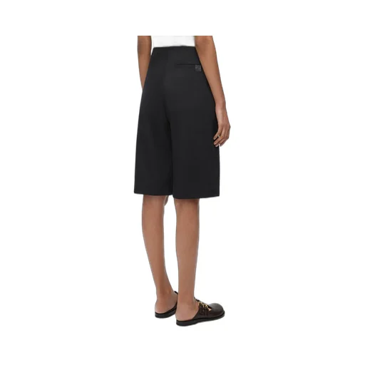 Pleated shorts in cotton
