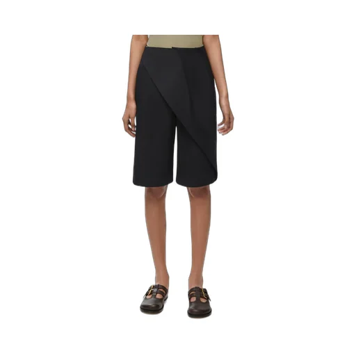 Pleated shorts in cotton