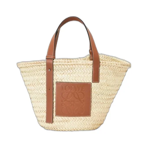 Basket bag in palm leaf and calfskin & Fish drawstring pouch in denim