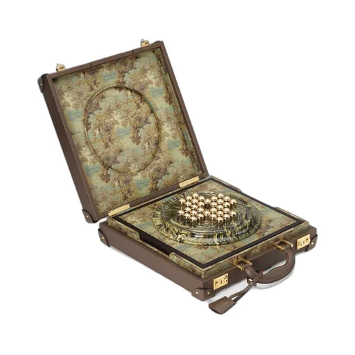 Decorative set with Ophidia case