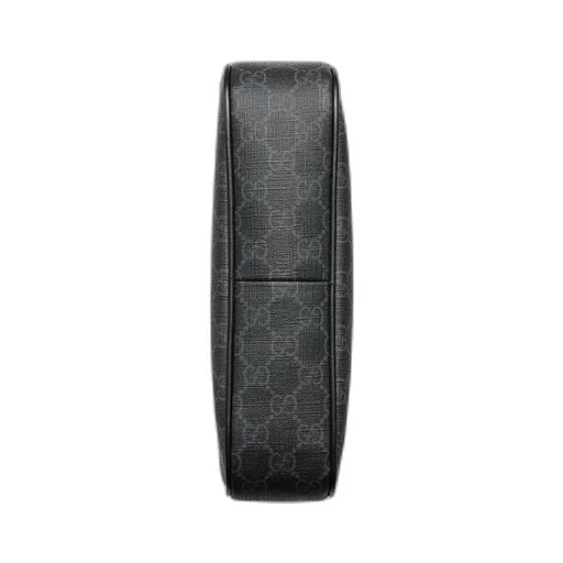 Gg Supreme Zipped Messenger Bag