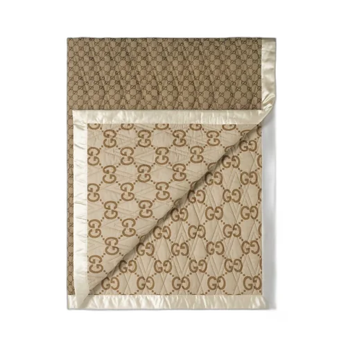 Double-sided GG quilted cotton blanket