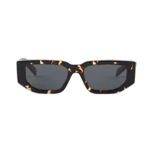Sunglasses with triangle logo
