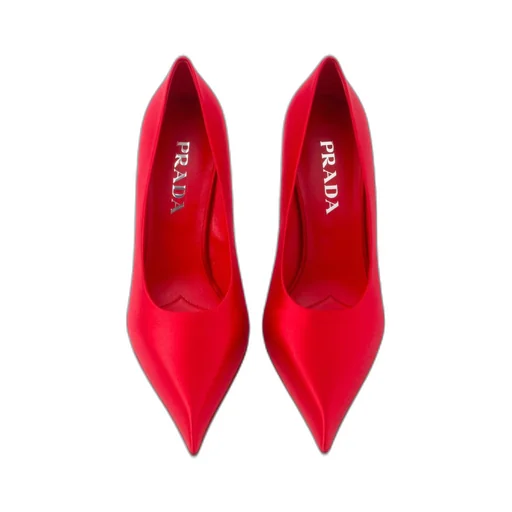 Satin pumps