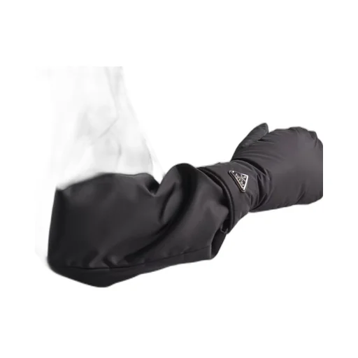 Re-Nylon mitten