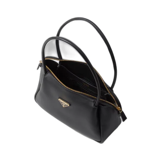 Medium leather handbag