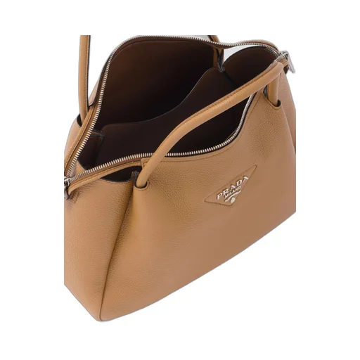 Medium leather handbag
