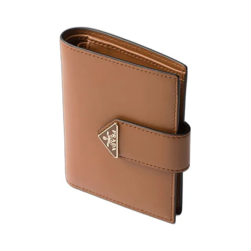 Small leather wallet