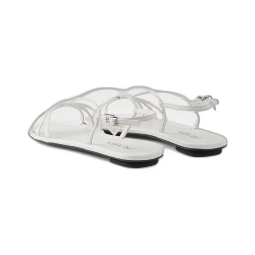 Flat leather sandals