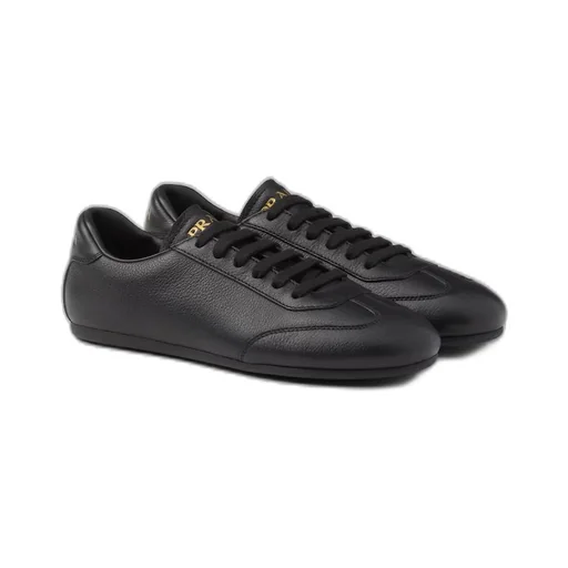Leather sneakers