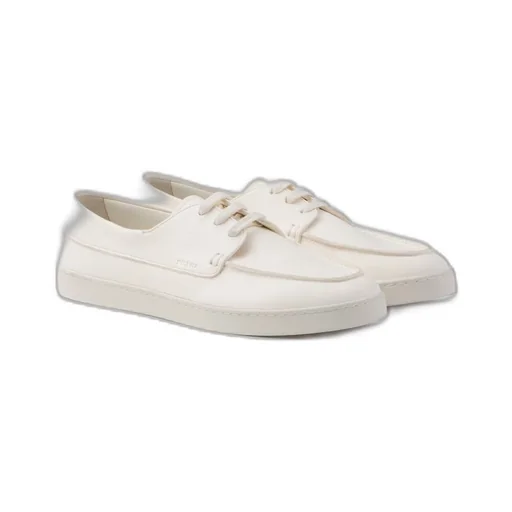 Leather lace-up shoes